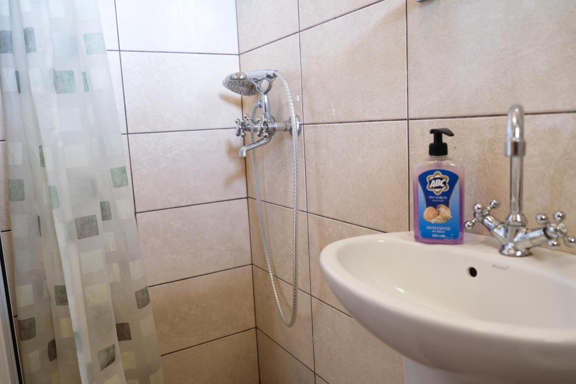 Apartmani Janosevic Sutomore Camera foto